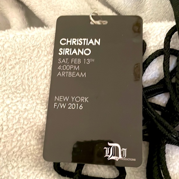 NYFW - passes to Thom Browne, Christian Siriano, Nicole Miller and THE BLONDES! - Picture 4 of 5